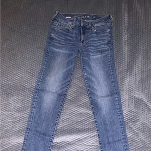 American Eagle skinny size 4 blue jean